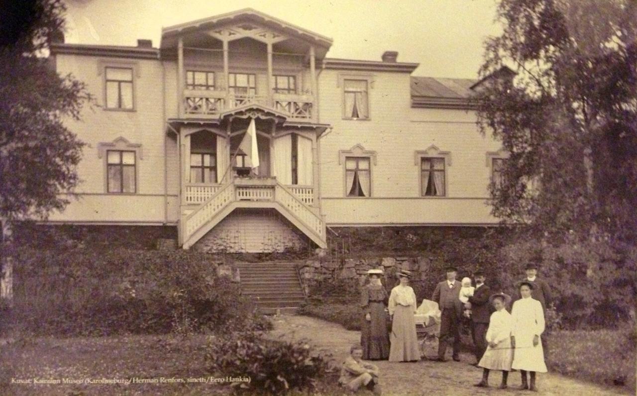 Karolineburg Manor House Hotel Kajaani Exterior photo